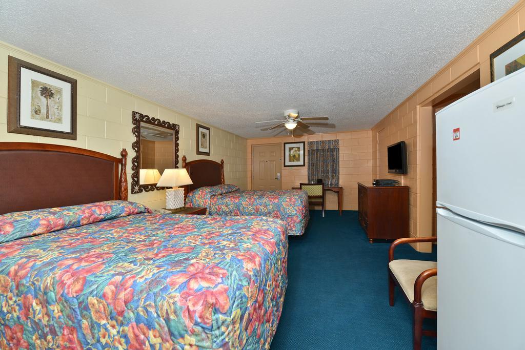 Savannah Inn And Suites Savannah Port Area Port Wentworth Zimmer foto